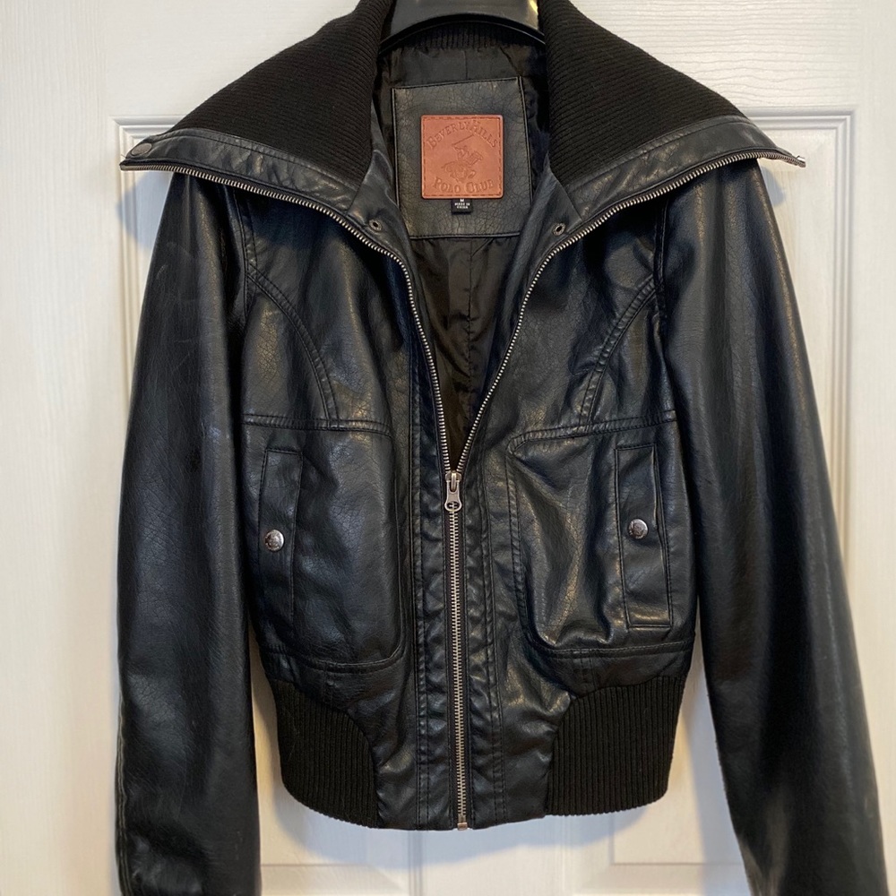 Women’s Black faux leather jacket size M